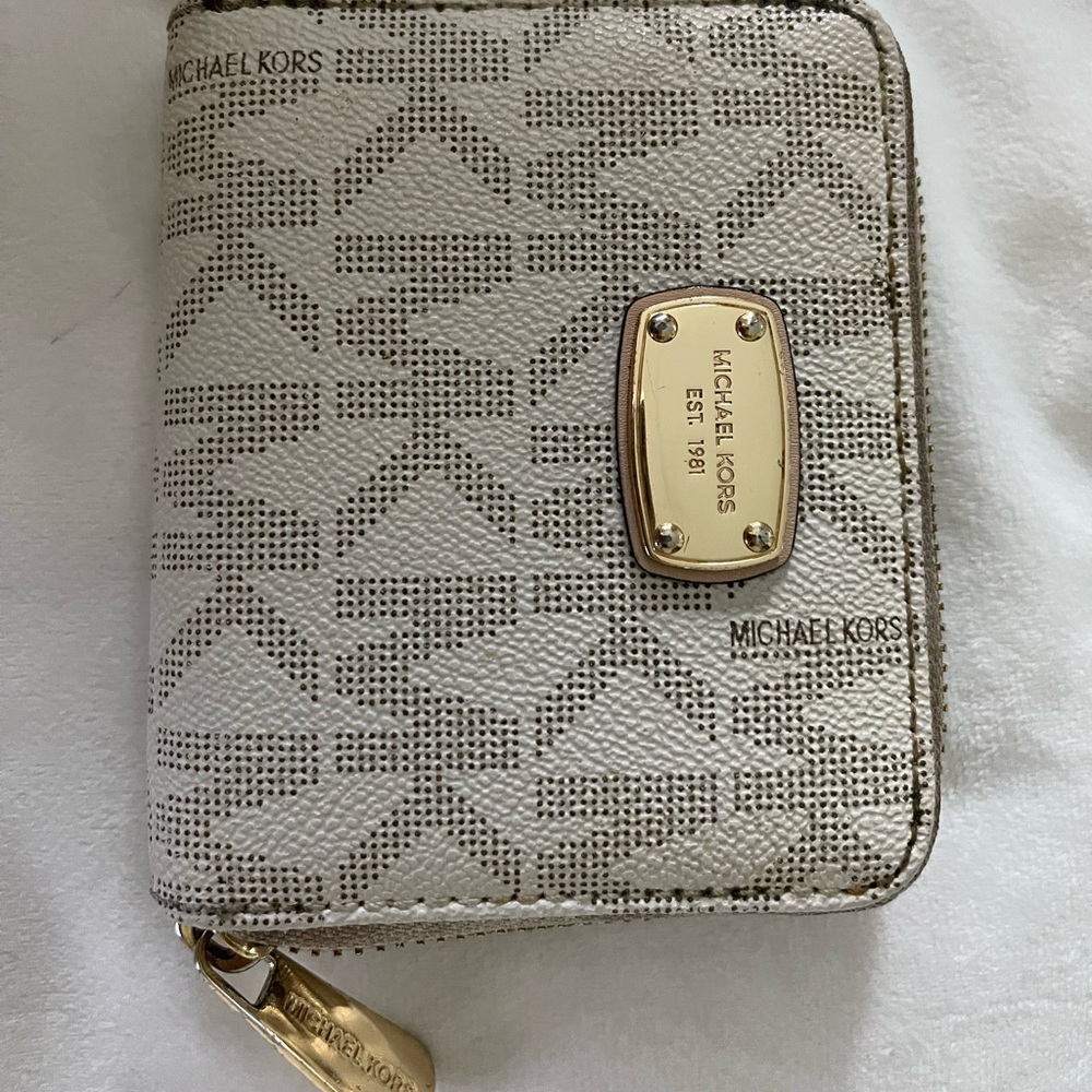 MK mini wallet